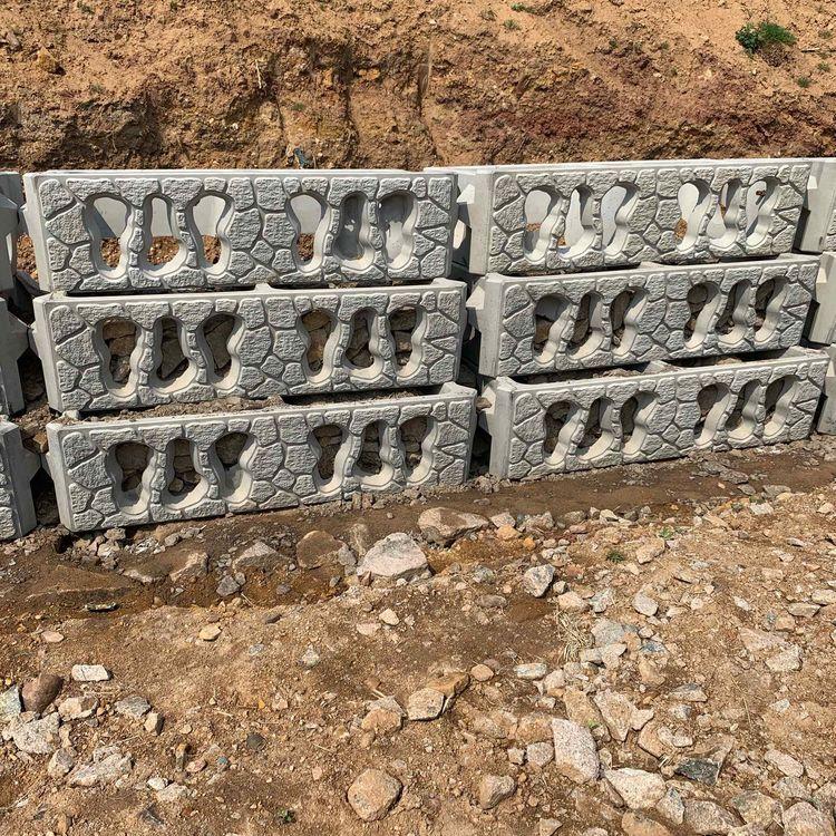 階梯護坡模具預制