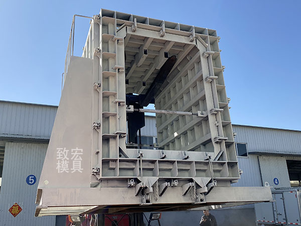 單倉臥式管廊模具