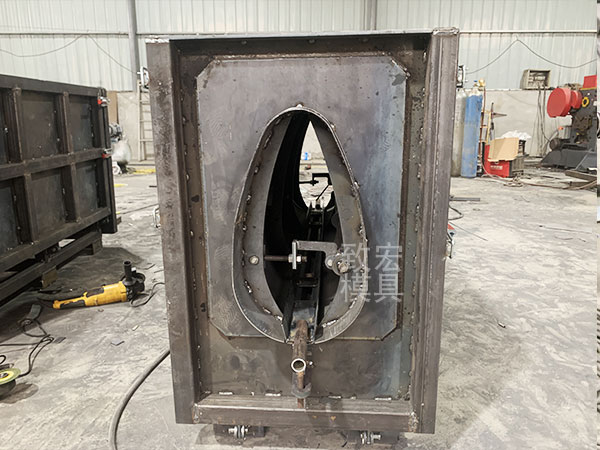 卵型排水槽模具的封箱板直觀圖