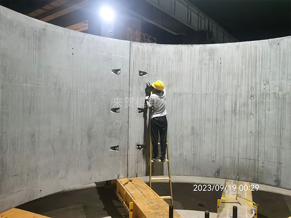 內(nèi)蒙古赤峰裝配式混凝土風電塔筒模具施工案例